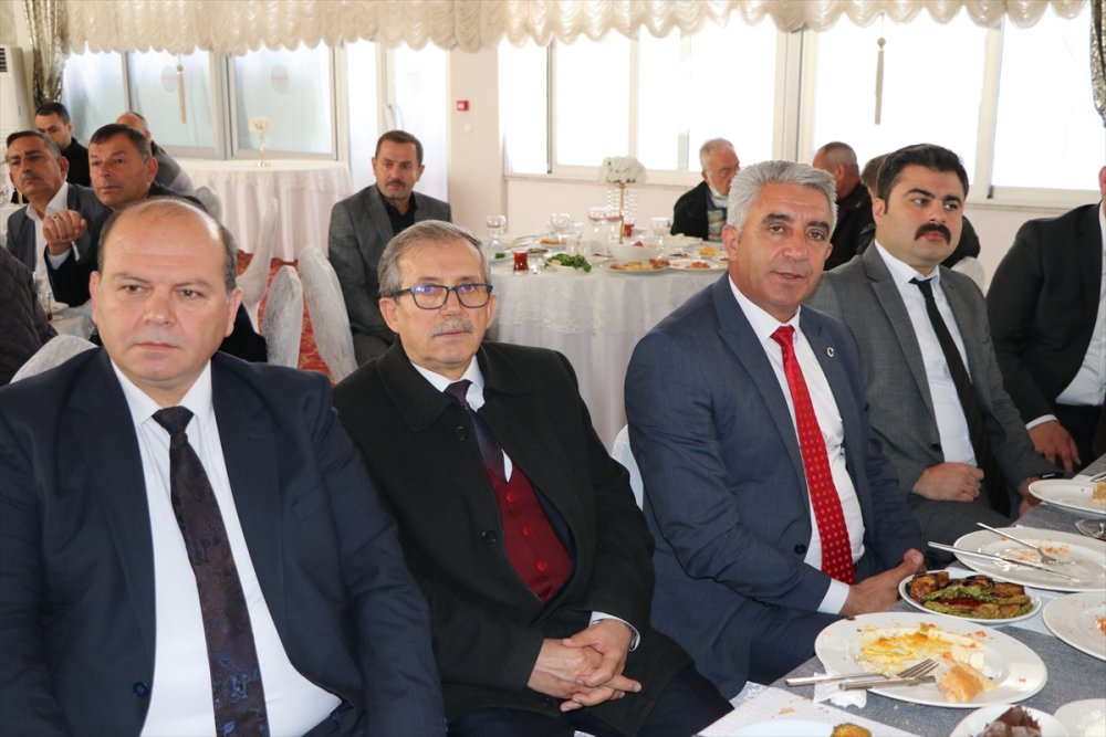 MHP'li Özdemir, Niğde'de Muhtarlarla Buluştu