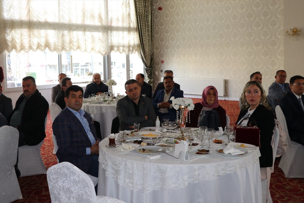 MHP'li Özdemir, Niğde'de Muhtarlarla Buluştu