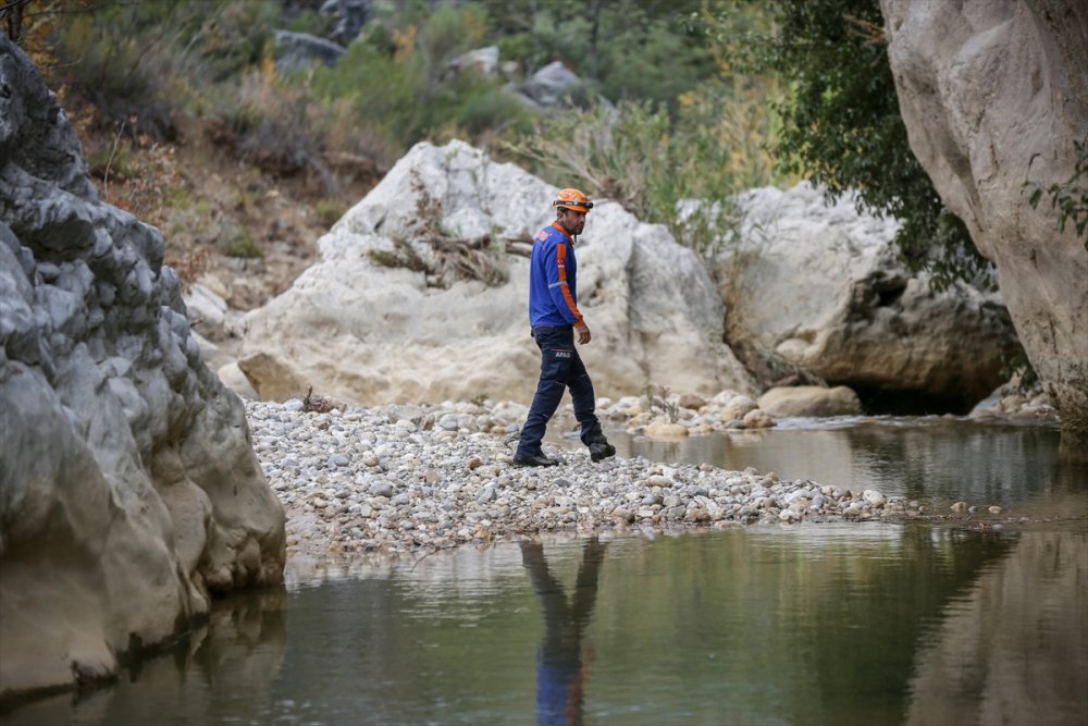 Gülnar'da Müslüme İçin Aramalar Kanyonda Sürüyor