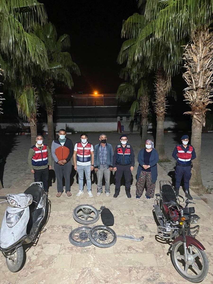 Kaş'ta 2 Çalıntı Motosiklet Ele Geçirildi