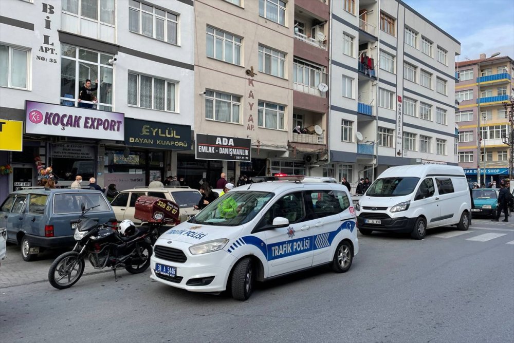 Kayseri'de Aile Faciasında Anne Öldü, Baba Yaralandı