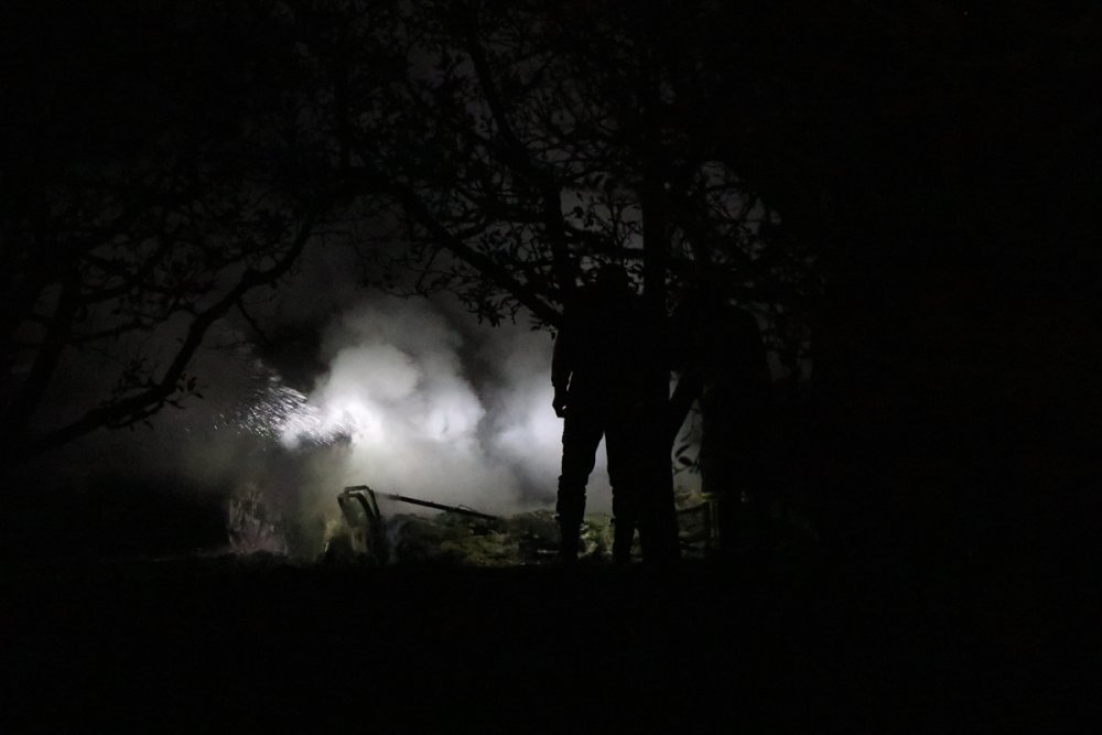 Niğde'de Evin Bahçesindeki Boş Karavanda Patlama
