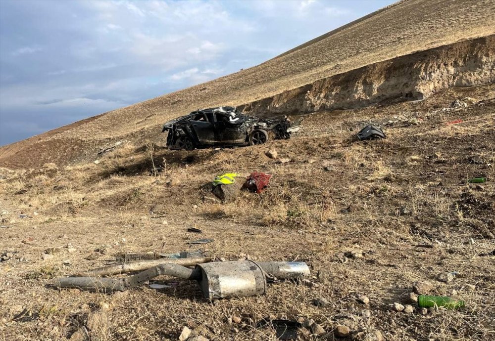 Aksaray'da Devrilen Otomobildeki 1 Kişi Öldü, 2 Kişi Yaralandı