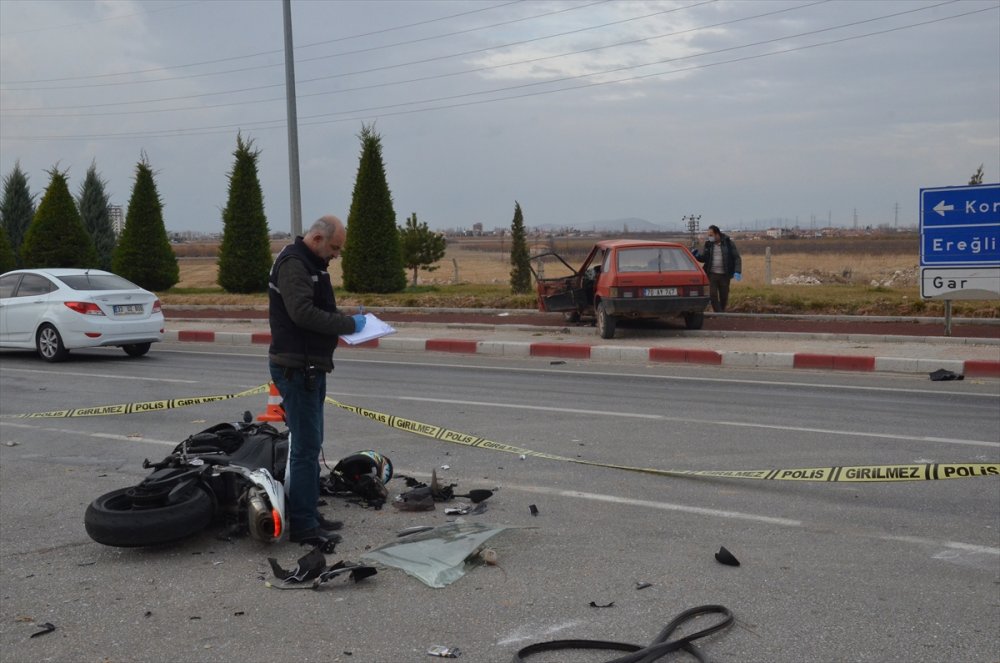 Karaman'da Motosiklet İle Çarpışan Otomobil Sürücüsü Kaçtı