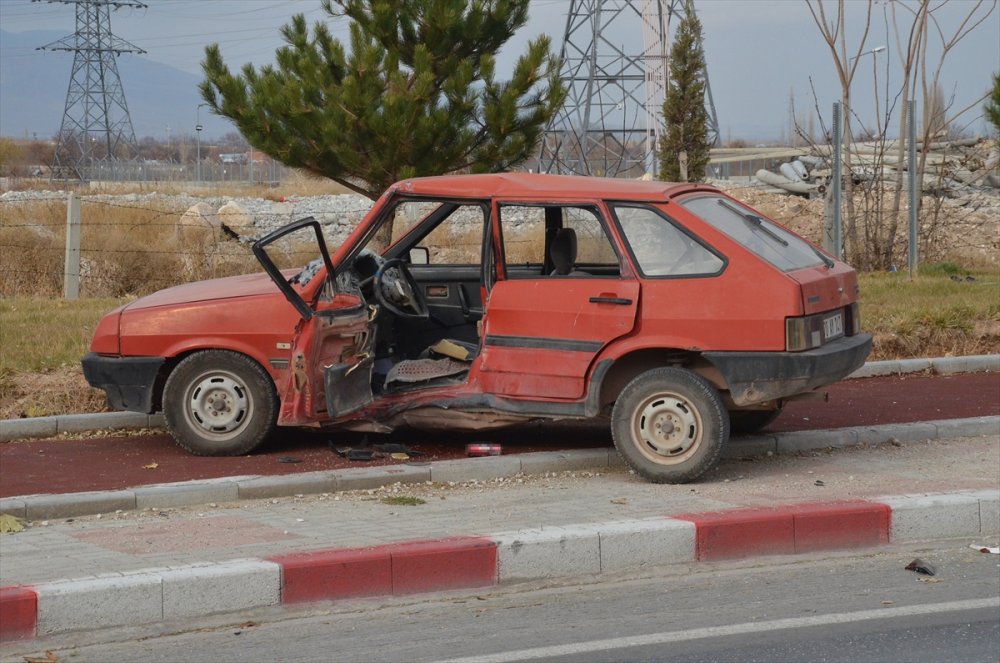 Karaman'da Motosiklet İle Çarpışan Otomobil Sürücüsü Kaçtı