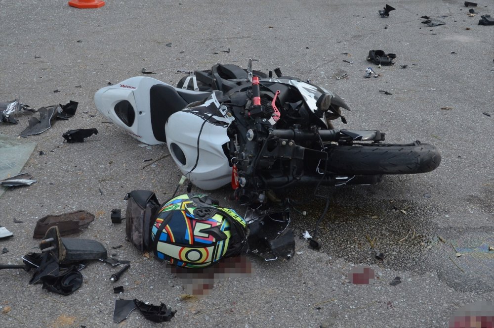 Karaman'da Motosiklet İle Çarpışan Otomobil Sürücüsü Kaçtı