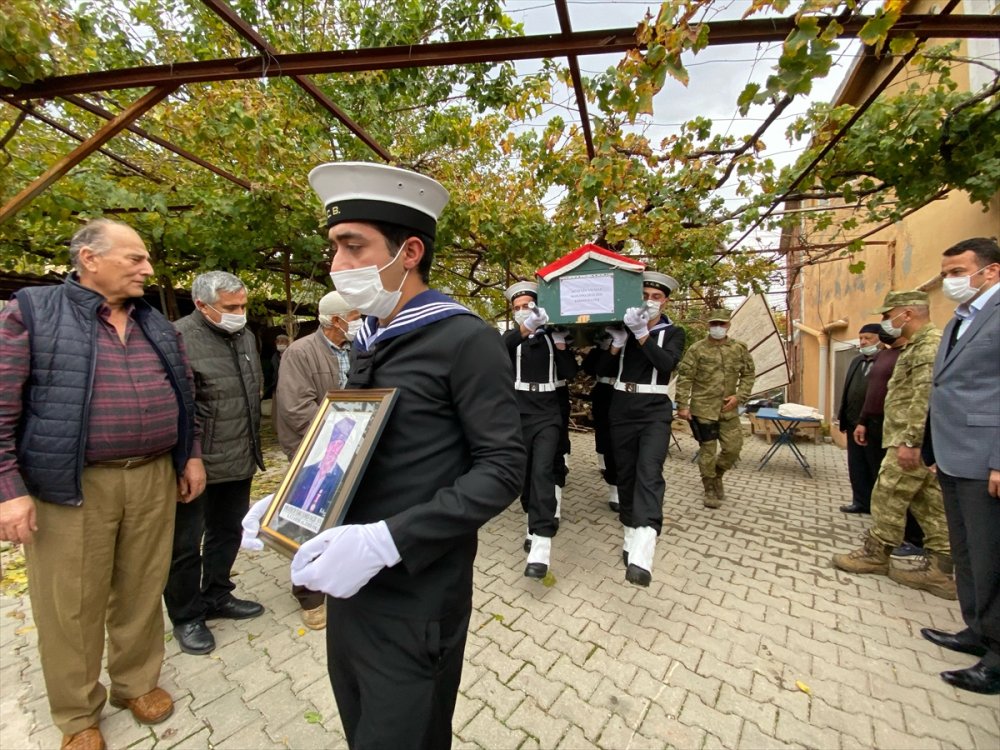 Kıbrıs Gazisi Yılmaz, Antalya'da Son Yolculuğuna Uğurlandı