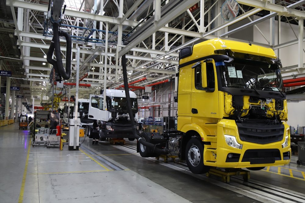 Türkiye'de Üretilen Her 10 Kamyon Ve Tırdan 7'si Aksaray'da Banttan İniyor