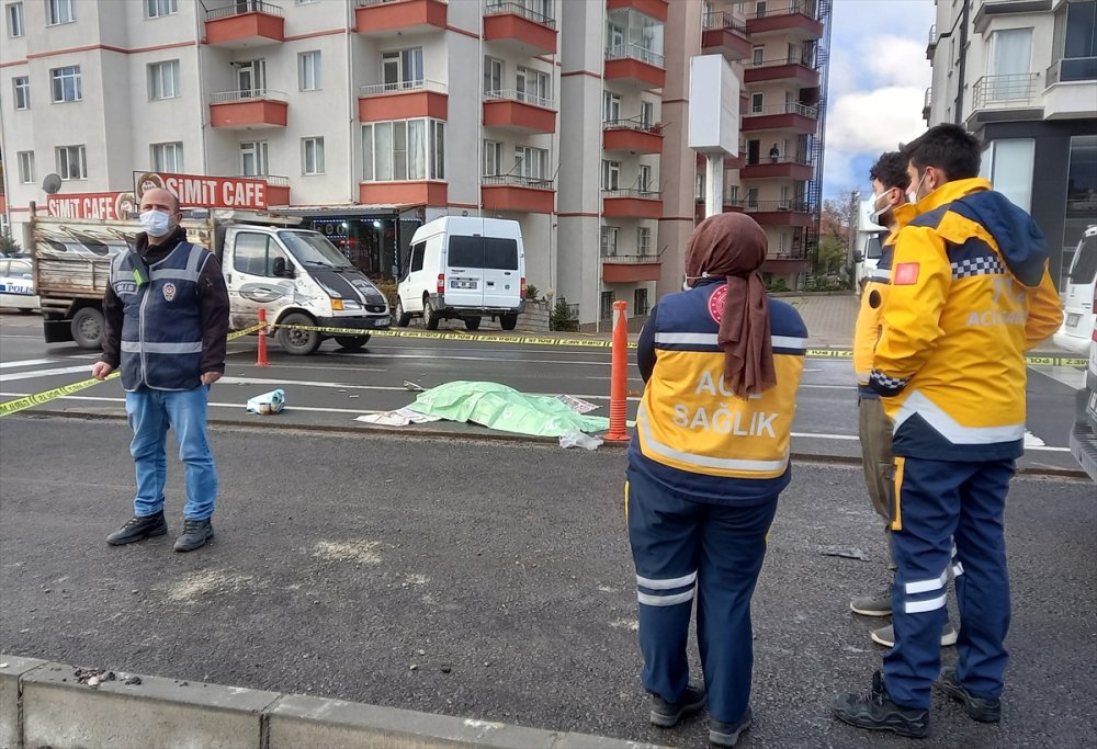 Aksaray'da Kamyonun Çaptığı Yaya Vefat Etti