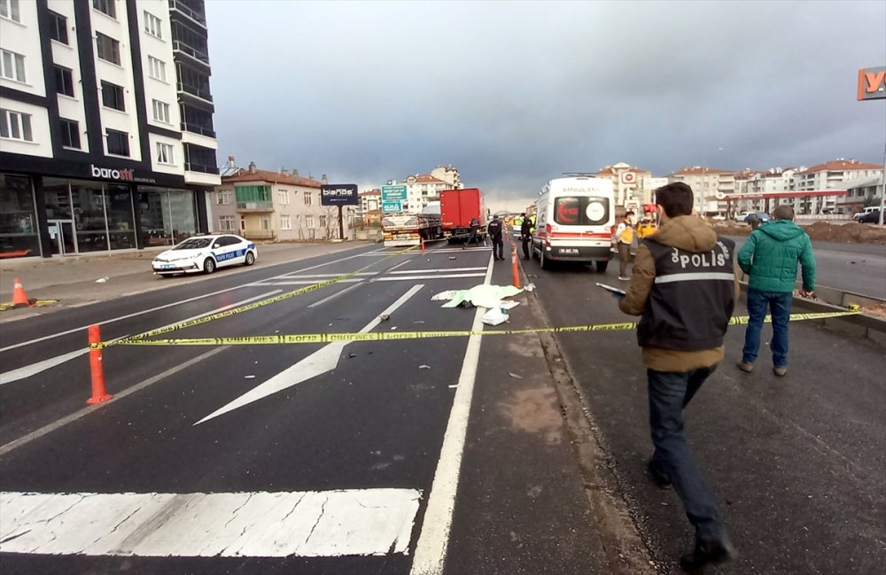 Aksaray'da Kamyonun Çaptığı Yaya Vefat Etti