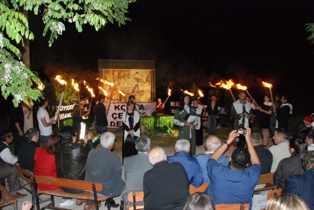 Çerkezler Binlerce Yıllık Geleneklerini Anadolu'da Yaşatıyor