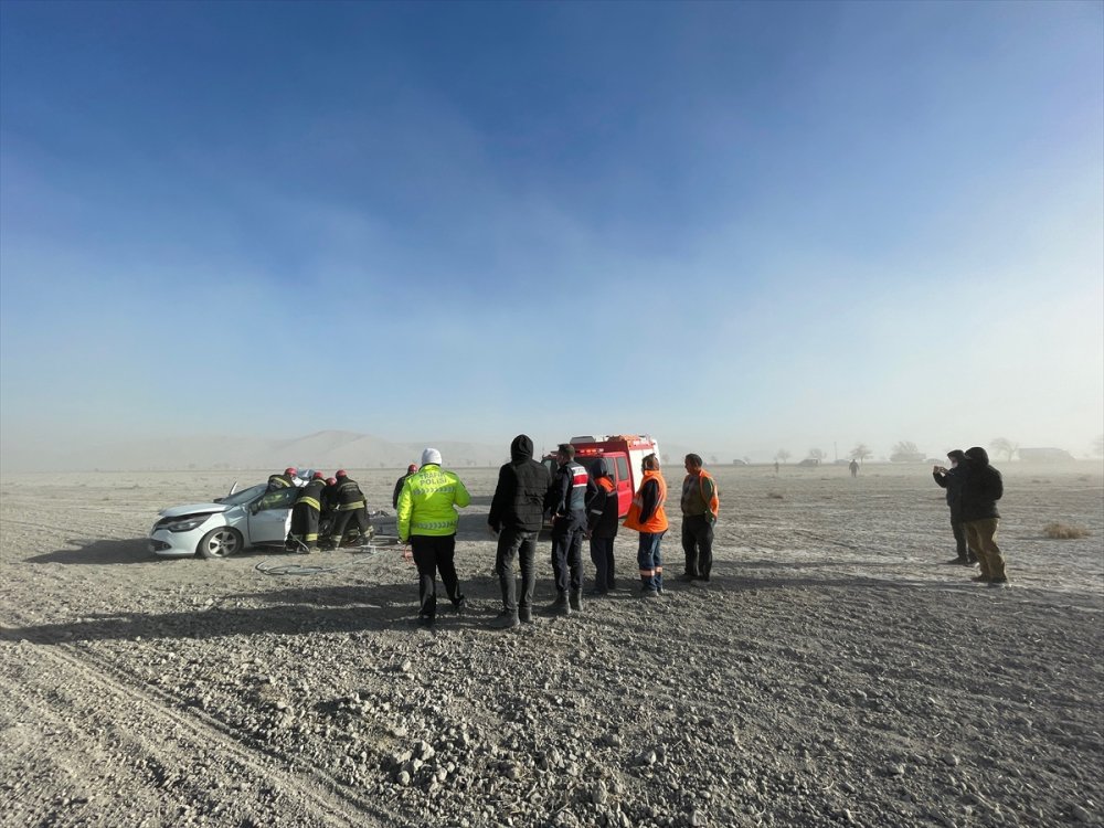 Konya Aksaray Yolunda Kum Fırtınasında Feci Kaza