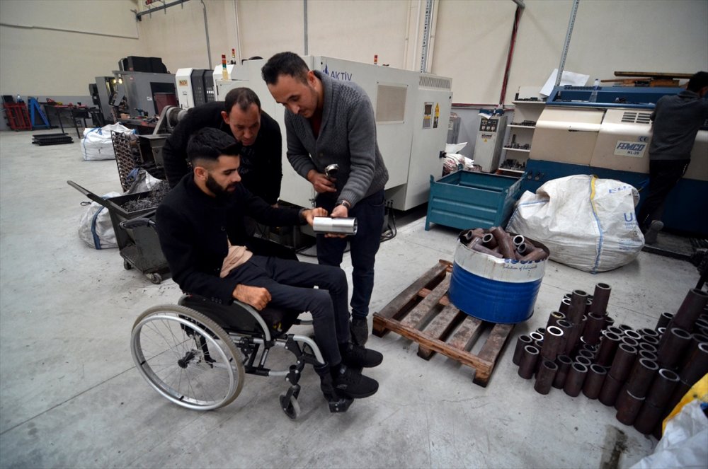 Konyalı Genç Azmiyle Hayata Tutunmaya Çalışıyor