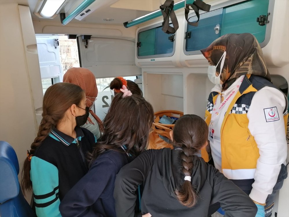 Karaman'da Acil Sağlık Hizmetleri Öğrencilere Tanıtıldı