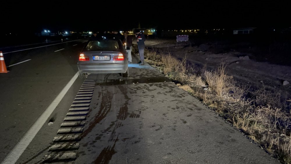 Aksaray'da Otomobilin Çarptığı 4 Koyun Telef Oldu