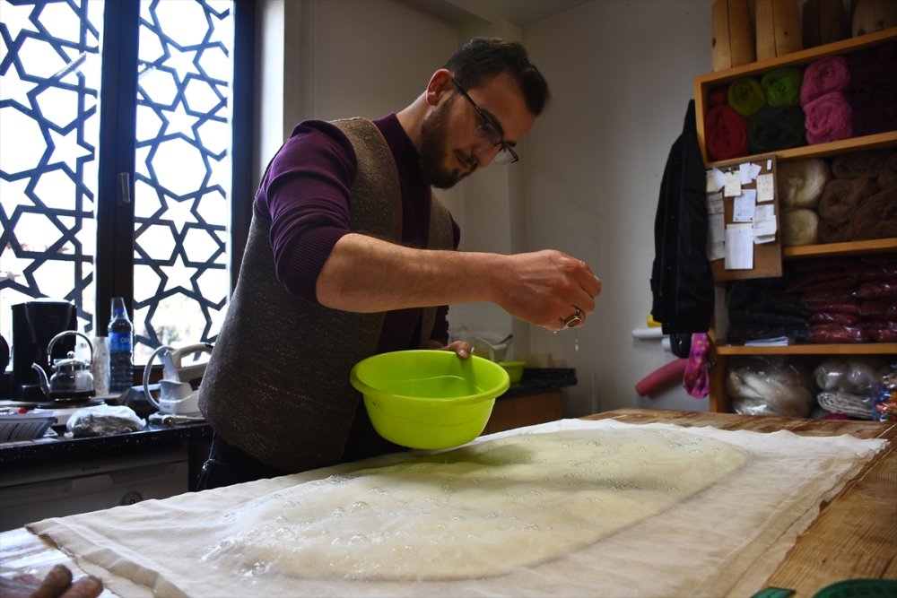 Keçe Usta Ellerde Şekil Alıyor