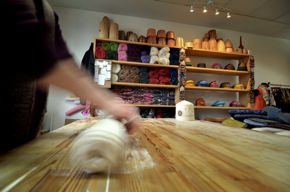 Keçe Usta Ellerde Şekil Alıyor