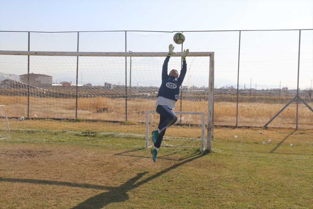 Aksaraylı Kadın Futbolcular 3. Ligde Şampiyonluğu Hedefliyor