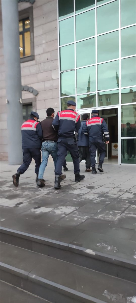 Niğde'de 2 Hırsızlık Zanlısı Yakalandı