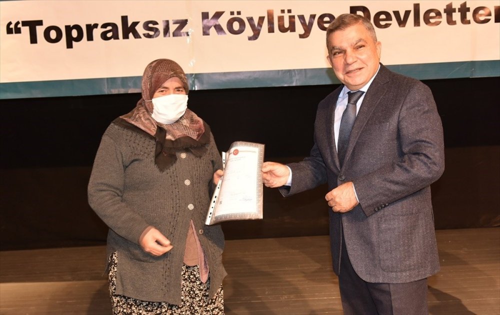 Karaman'da Çiftçilerin Tapu Heyecanı