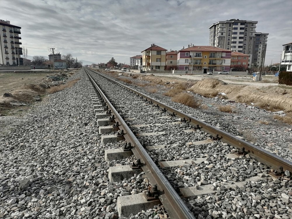 Ereğli'de Hemzemin Geçitte Tren Yayaya Çarptı