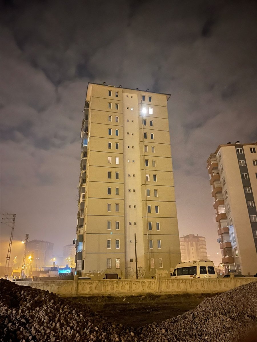 Kayseri'de Evde Çıkan Yangında 4 Yaşındaki Çocuk Hayatını Kaybetti