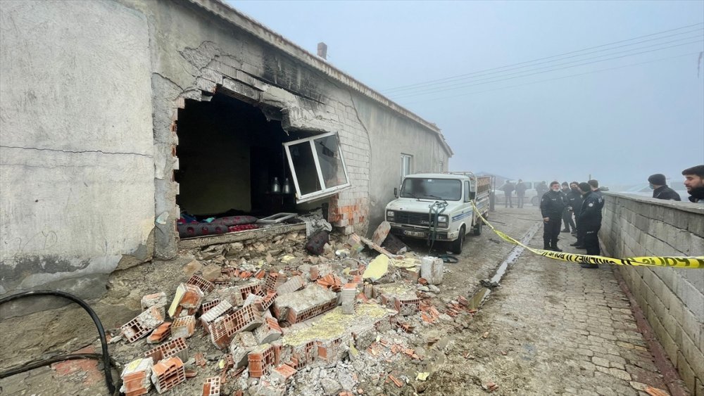 Konya'da Evde Yaşanan Patlamada Bir Kişi Yaralandı
