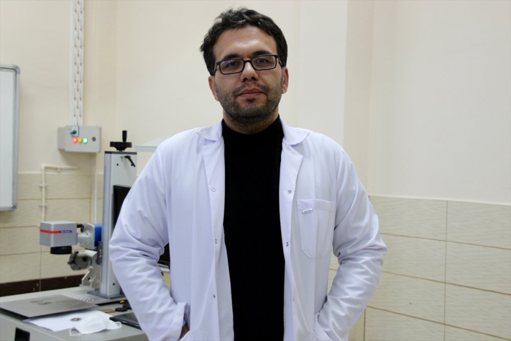 Konya'daki Meslek Liseliler Lazer Markalama Makinesi Üretti