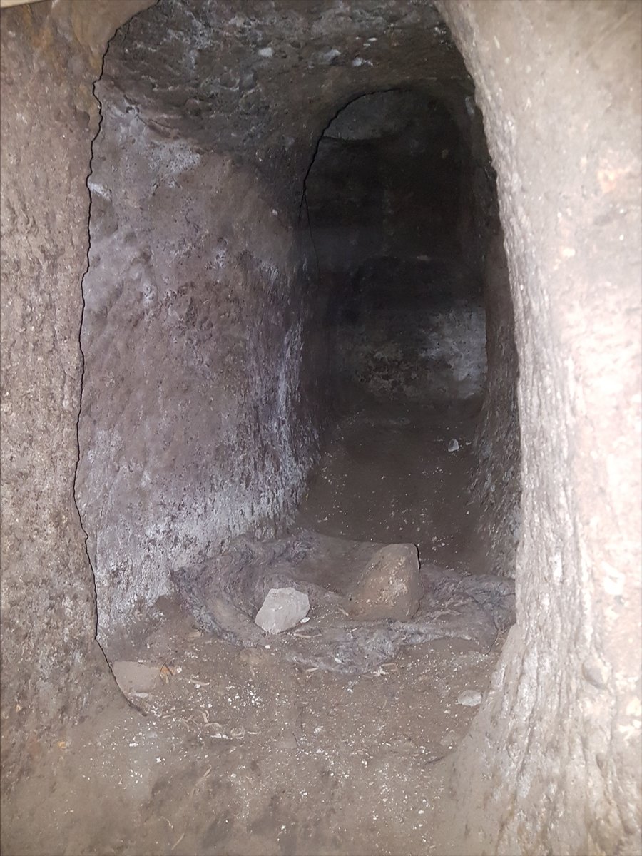 Niğde Kalesi'nde Oluşan Göçük, 200 Metrelik Kaçak Tüneli Ortaya Çıkardı