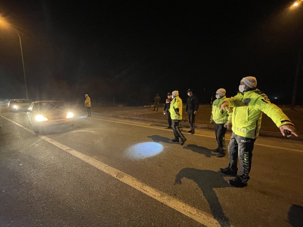 Konya Ve Karaman'da Emniyetin Yılbaşı Denetimleri