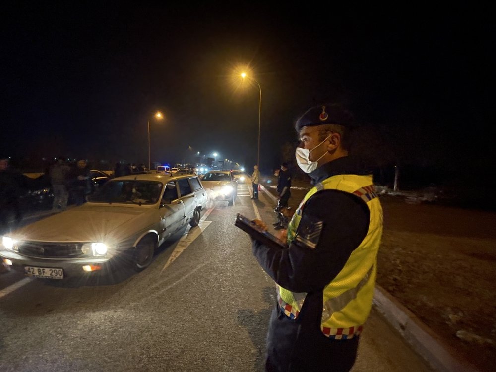 Konya Ve Karaman'da Emniyetin Yılbaşı Denetimleri