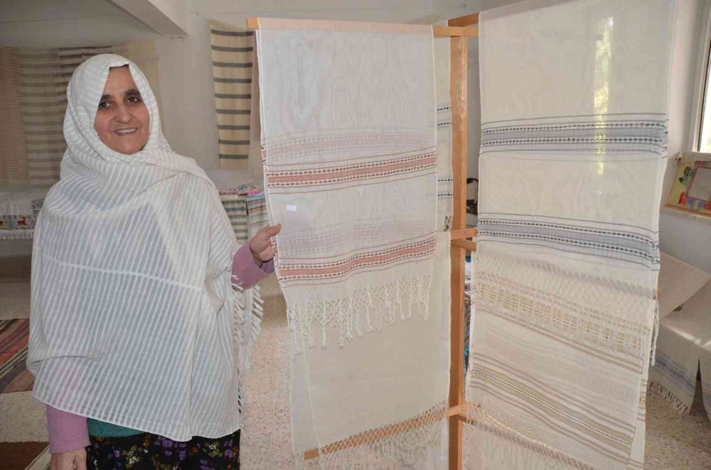 40 Yıldır Unutulan Sanatı, 150 Yıllık Tezgahta Canlandırdı