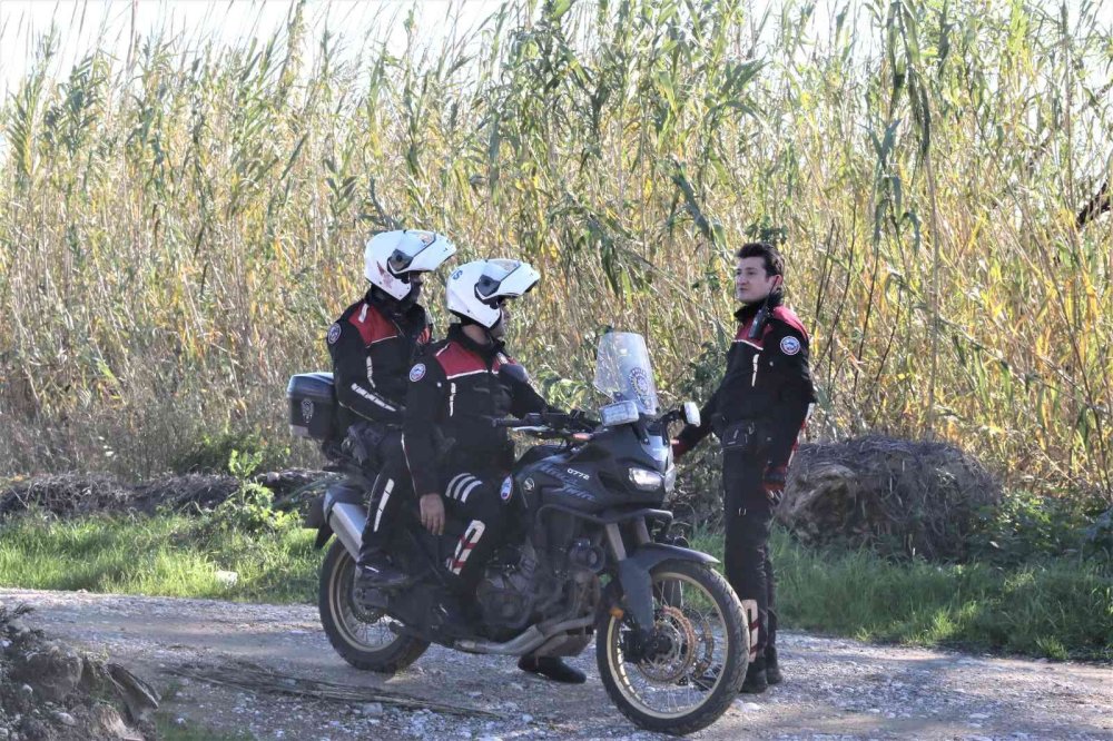 Polislerden Kaçış Sera Arasına Kadar Sürdü