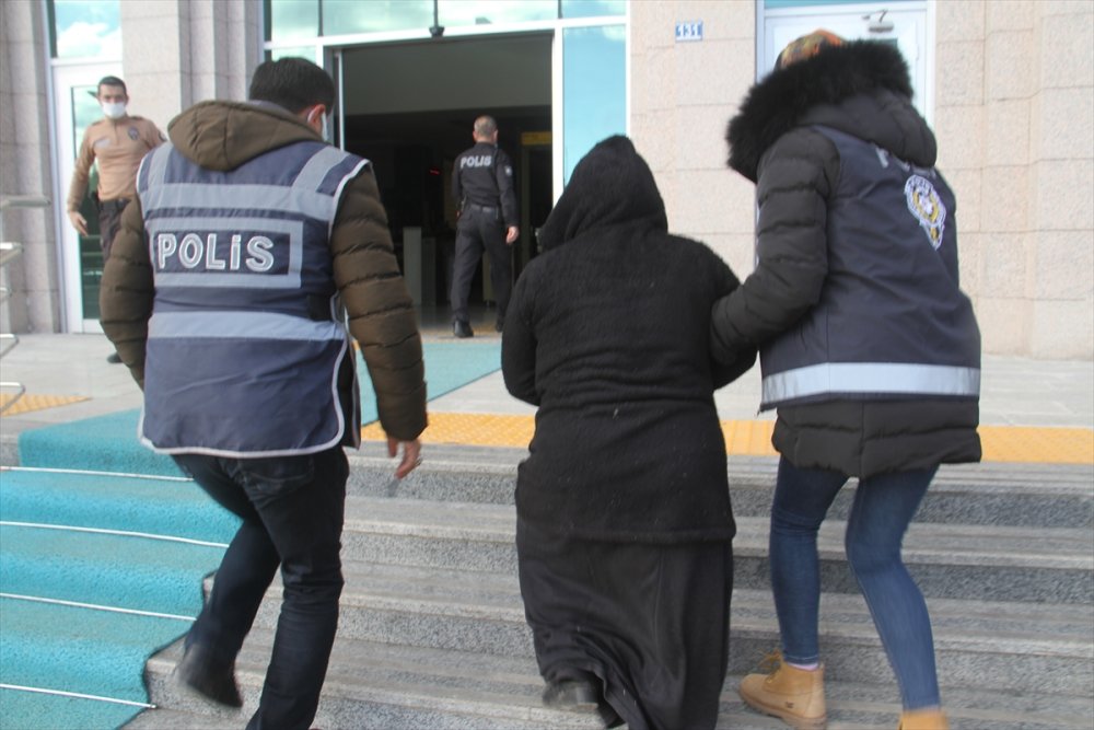 Konya'da Kocasıyla Tartışan Kadın Koca Katili Oldu