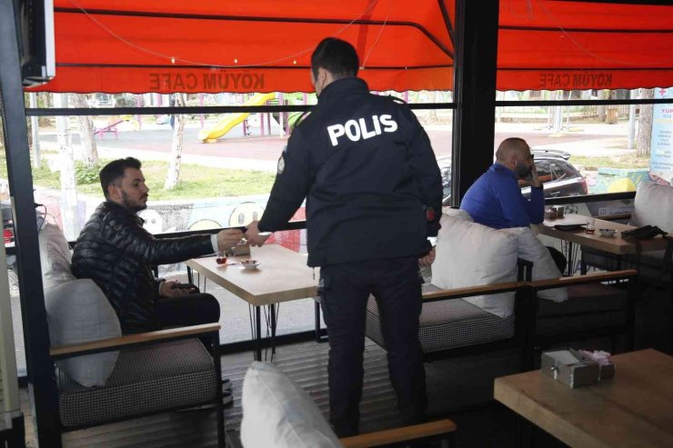 Antalya’da Okul Çevrelerinde 228 Polisle Denetim