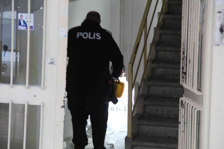 Uyumak İçin Girdiği Binada Ölü Bulundu