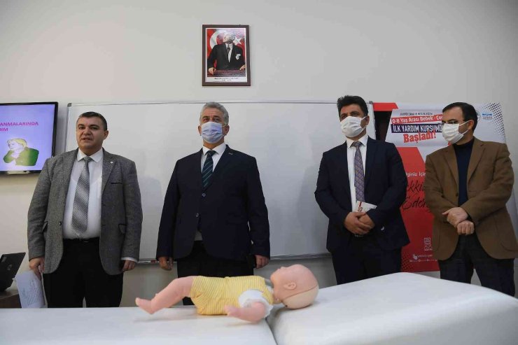 Kaymek’in 0-8 Yaş Bebek Ve Çocuk İlk Yardım Kursu Başladı