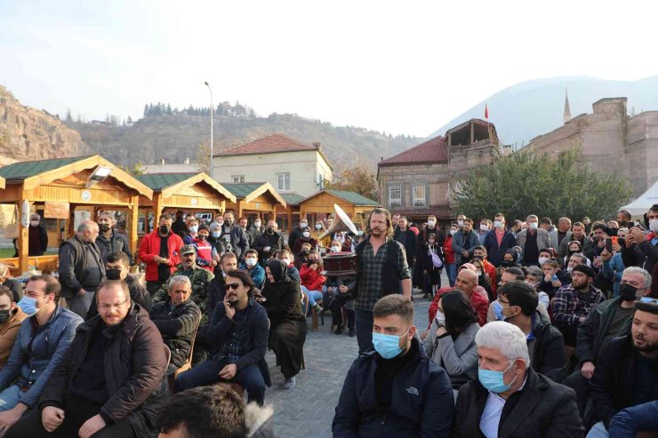 Talas’ta 2022’nin İlk Antika Pazarı