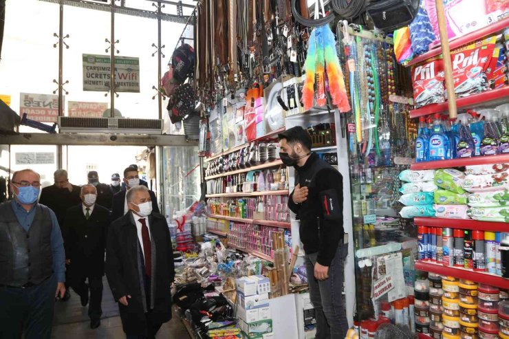 Başkan Büyükkılıç’tan Esnaf Ziyaretleri