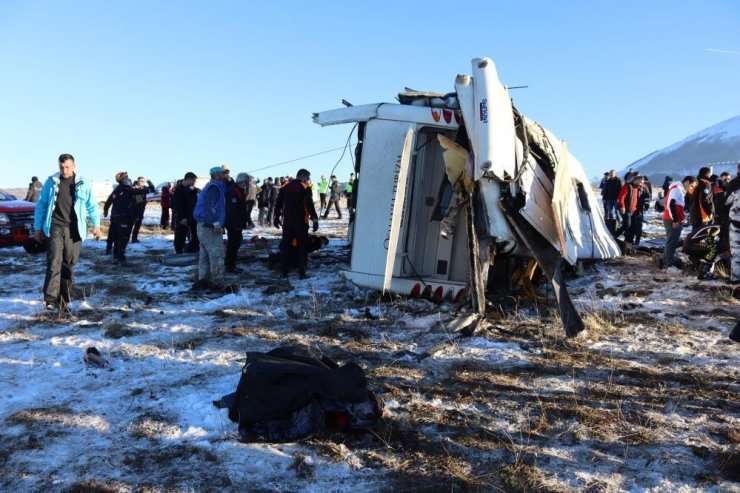 Kayseri’de 2 Öğrencinin Öldüğü Korkunç Kazanın Görüntüsü Ortaya Çıktı
