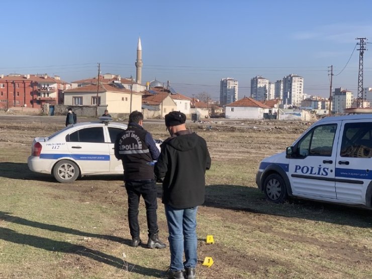 Silahlı Saldırıya Uğrayan Şahıs İki Bacağından Yaralandı