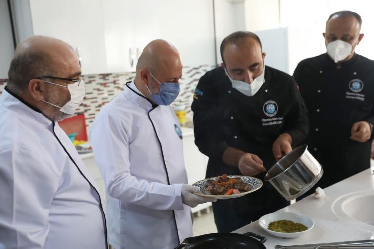 Kocasinan’da Profesyonel Aşçılar Yetişiyor