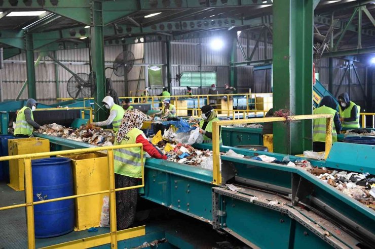 Konyaaltı’nda Ayda Ortalama 300 Ton Atık Dönüştürülüyor