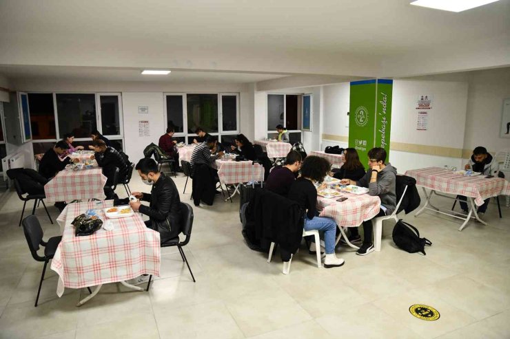 Öğrenci Kenti Eskişehir’de Üniversitelilere Büyük Destek