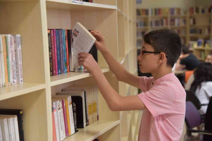 Türkiye’ye Örnek Selçuklu Şehir Kütüphanesi Açılış İçin Gün Sayıyor