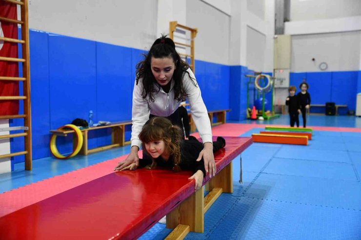 Geleceğin Jimnastikçileri Tepebaşı’nda Yetişiyor