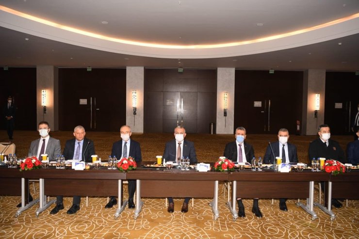 Vali Yazıcı: "antalya’da Bu Yıl Pedallar İklim Sorunu İçin Dönecek"