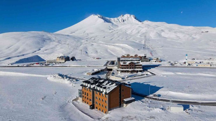 Erciyes’te 4 Yeni Otel Daha Hizmete Açıldı
