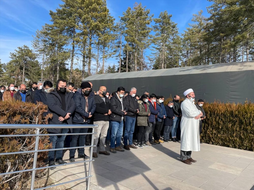Aksaray'da Kovid-19 Doktor Karı Kocayı Hayattan Kopardı
