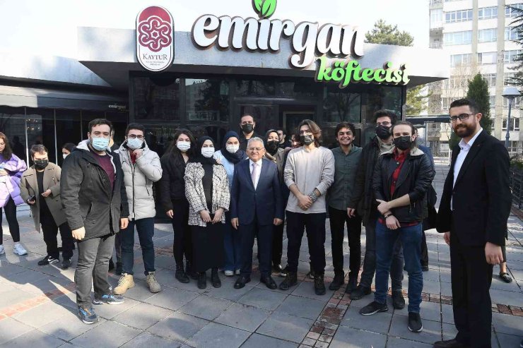 Büyükkılıç Gençlerle Buluştu